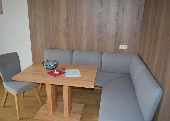 Апартаменты Gaestehaus Huber