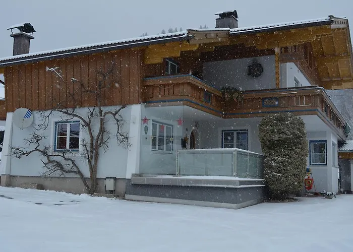 Апартаменты Gaestehaus Huber Леоганг